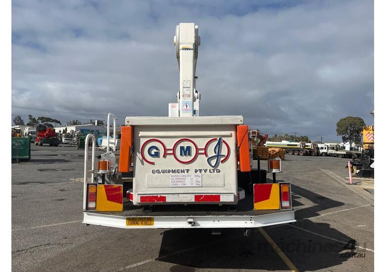 caption 2015 Mitsubishi Fuso Fighter FK600 EWP
