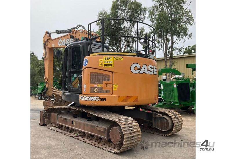 caption 2020 CASE CX235C