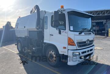 2016 Hino FG 500 1628 Street Sweeper (Dual Control)
