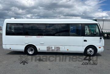 Fuso 2015   Rosa Bus