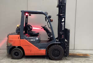 Used Toyota Forklift 3T with Tyne Positioners (Unit#:AU425)