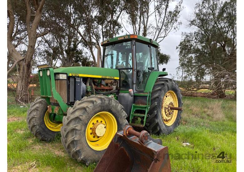 John Deere 7610