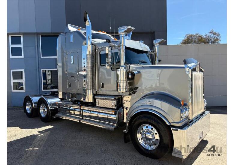 caption UNUSED 2024 Kenworth T909 Primemover 165T Rated