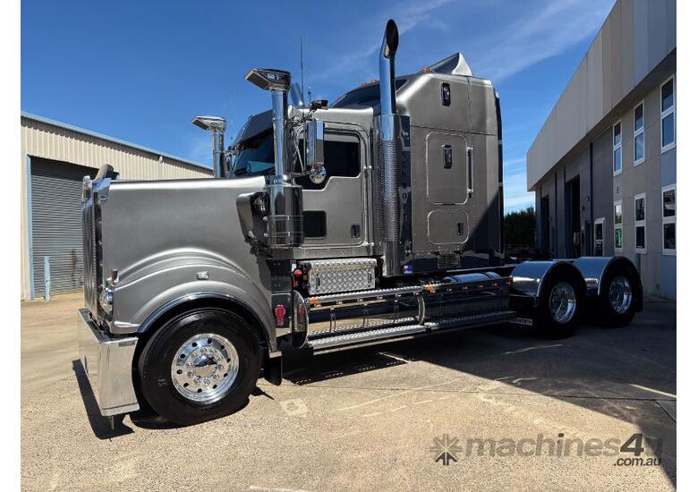 caption UNUSED 2024 Kenworth T909 Primemover 165T Rated