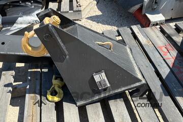 Telehandler hook attachment