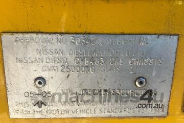 2005 Nissan UD CWB483 Prime Mover 2005 Nissan UD CWB483 Prime Mover