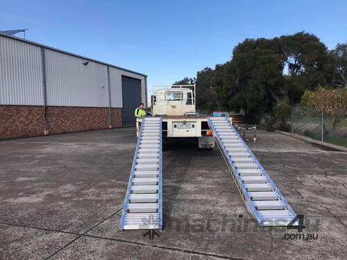 3.9m - 13Tonne Heavy Duty Steel Track,Rubber Pads on steel,Rubber Track & Rubber Tyre Machinery Load