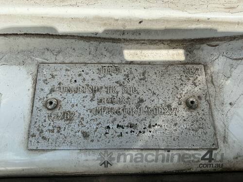 2002 Mitsubishi Fuso Fighter Curtainsider