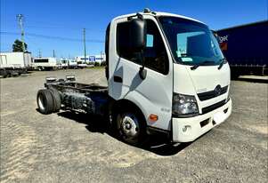 Hino 2018   616 Cab Chassis