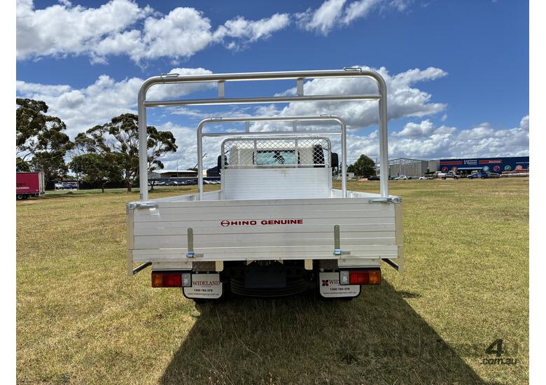 2025 Hino 616 AT 3430 WIDE TRADEACE  Tray