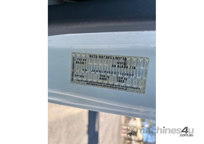 2017 Isuzu NLR 45-150 Tipper