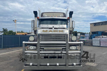 2013 Mack Superliner Prime Mover Sleeper Cab