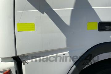 2005 Volvo FM9 Concrete Pump Truck