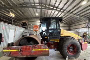 2011 Dynapac CA302D 13T Smooth Drum Roller