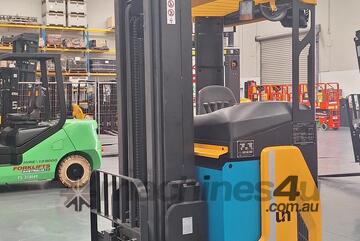   2025 UN 1.6T Electric Reach Truck - High Lift Warehouse Forklift