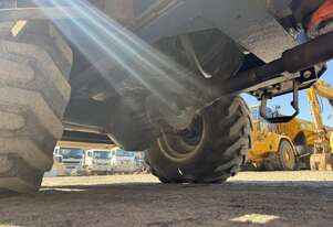 Kubota   R410 Wheel Loader