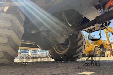 Kubota   R410 Wheel Loader