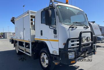 2014 Isuzu FSS F 550 4x4 Service Truck (Ex Corporate)