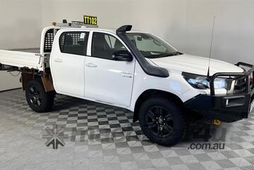 Toyota   Hilux GUN126R