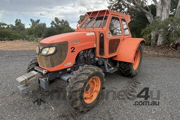 2015 KUBOTA M108S LOW PROFILE TRACTOR