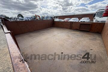 2009 Fuso Canter Crew Cab 4x2 Tipper (Manual) (Council Asset)