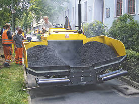 Bomag BF223C - Pavers - picture1' - Click to enlarge