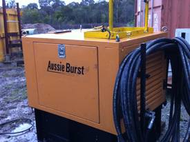 Hydraulic Rock Splitter + Power Pack - picture0' - Click to enlarge