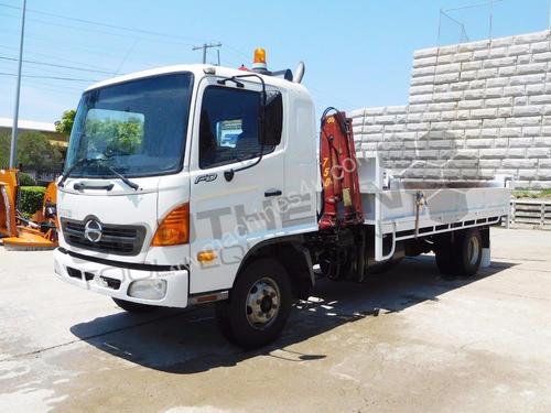 Tipper Truck FD1J with crane, only 140,000Kms