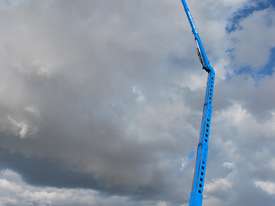 2010 Genie Z-135/70 Articulating Boom Lift - picture2' - Click to enlarge