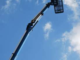 2010 Genie Z-135/70 Articulating Boom Lift - picture1' - Click to enlarge