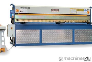 2500mm x 4mm Hydraulic Metalworking Guillotine With Material Blade Gap Setting & More