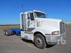 KENWORTH T404 Cab & Chassis - picture0' - Click to enlarge