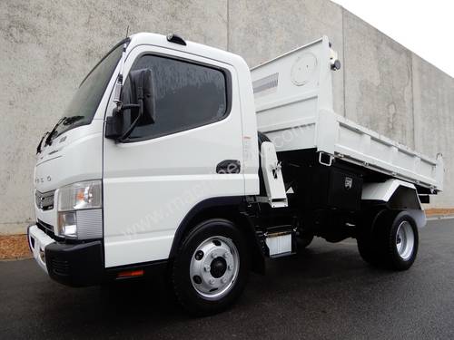 Fuso Canter 715 Wide Tipping tray Truck