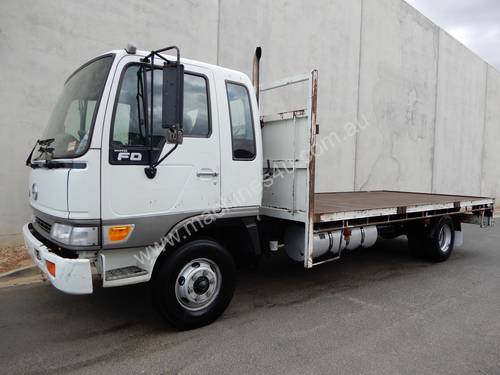 Hino FD 16/17/Hawk Cab chassis Truck