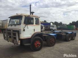 1991 International ACCO - picture2' - Click to enlarge