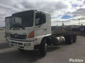 2008 Hino 500 1727 GH - picture2' - Click to enlarge
