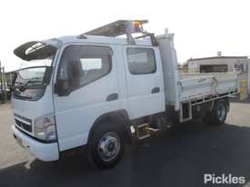 2009 Mitsubishi Canter FE85 - picture2' - Click to enlarge