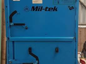Compactor for waste material Requires compressed air - picture0' - Click to enlarge