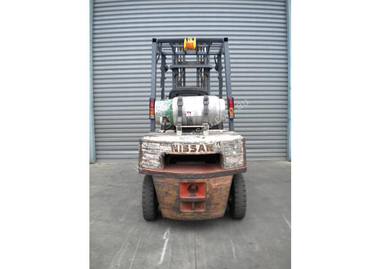 caption NISSAN FORKLIFT 2.5T - LPG, SIDE SHIFT