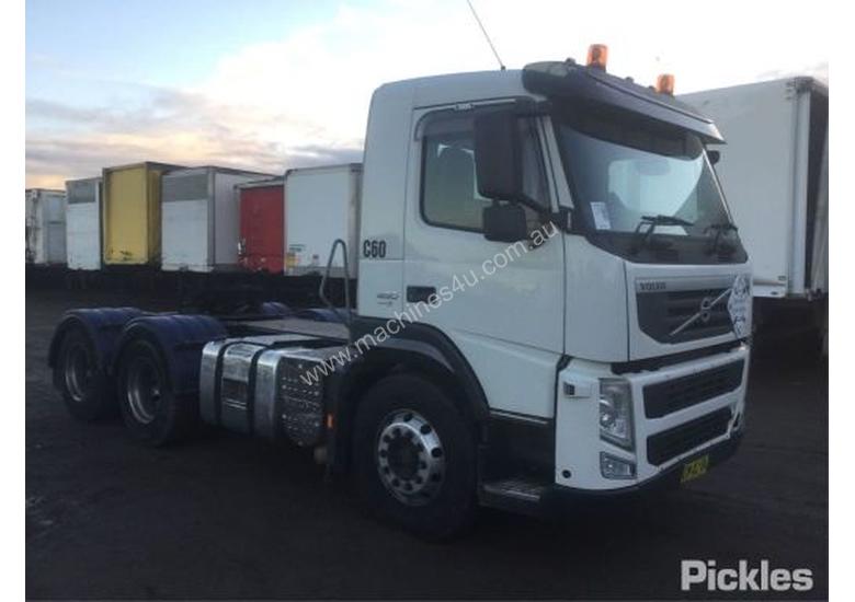 caption 2013 Volvo Fm