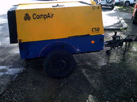 C-50 175cfm compair , 3cyl deutz , 200hrs , skid  - picture0' - Click to enlarge