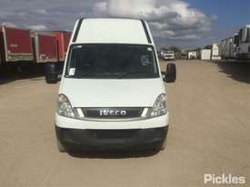 2011 Iveco Daily - picture1' - Click to enlarge
