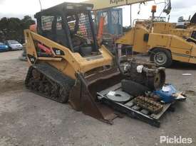 Caterpillar 247B - picture1' - Click to enlarge
