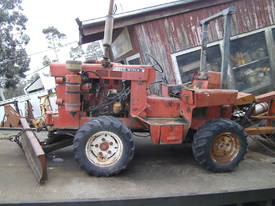 R40 ditch witch , dimantling all parts available  - picture0' - Click to enlarge