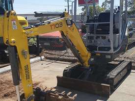 USED 2009 WACKER NEUSON 1703 EXCAVATOR + BUCKETS & RIPPER - picture0' - Click to enlarge