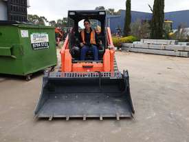2019 KUBOTA SVL75-2 TRACK LOADER WITH 90 HOURS - picture1' - Click to enlarge