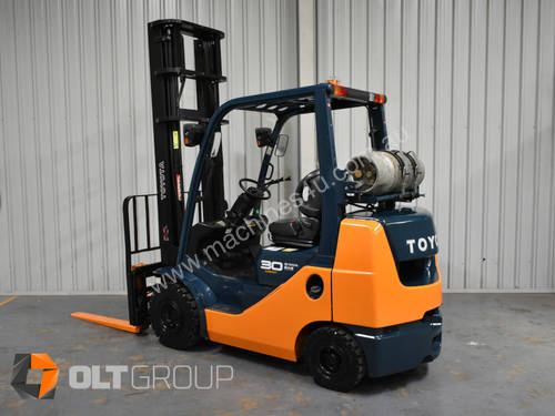 Used Toyota 3 Tonne Forklift 8 Series Compact Model Fork Positioner 2445 Low  Hours