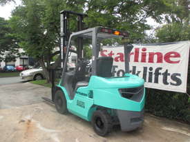 Mitsubishi 2.5 ton Diesel Used Forklift  #1516 - picture2' - Click to enlarge