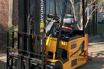   Hyundai Forklifts For Sale!