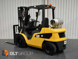 CAT 3 Tonne Forklift Fork Positioner Low Hours Current Model LPG Container Mast - picture0' - Click to enlarge